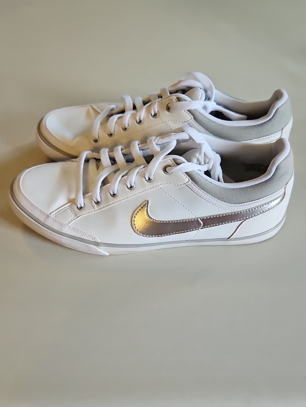 White Nike Sneakers